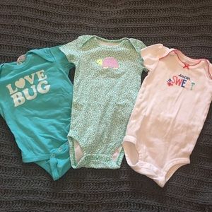 Bodysuit set of 3. 6 months